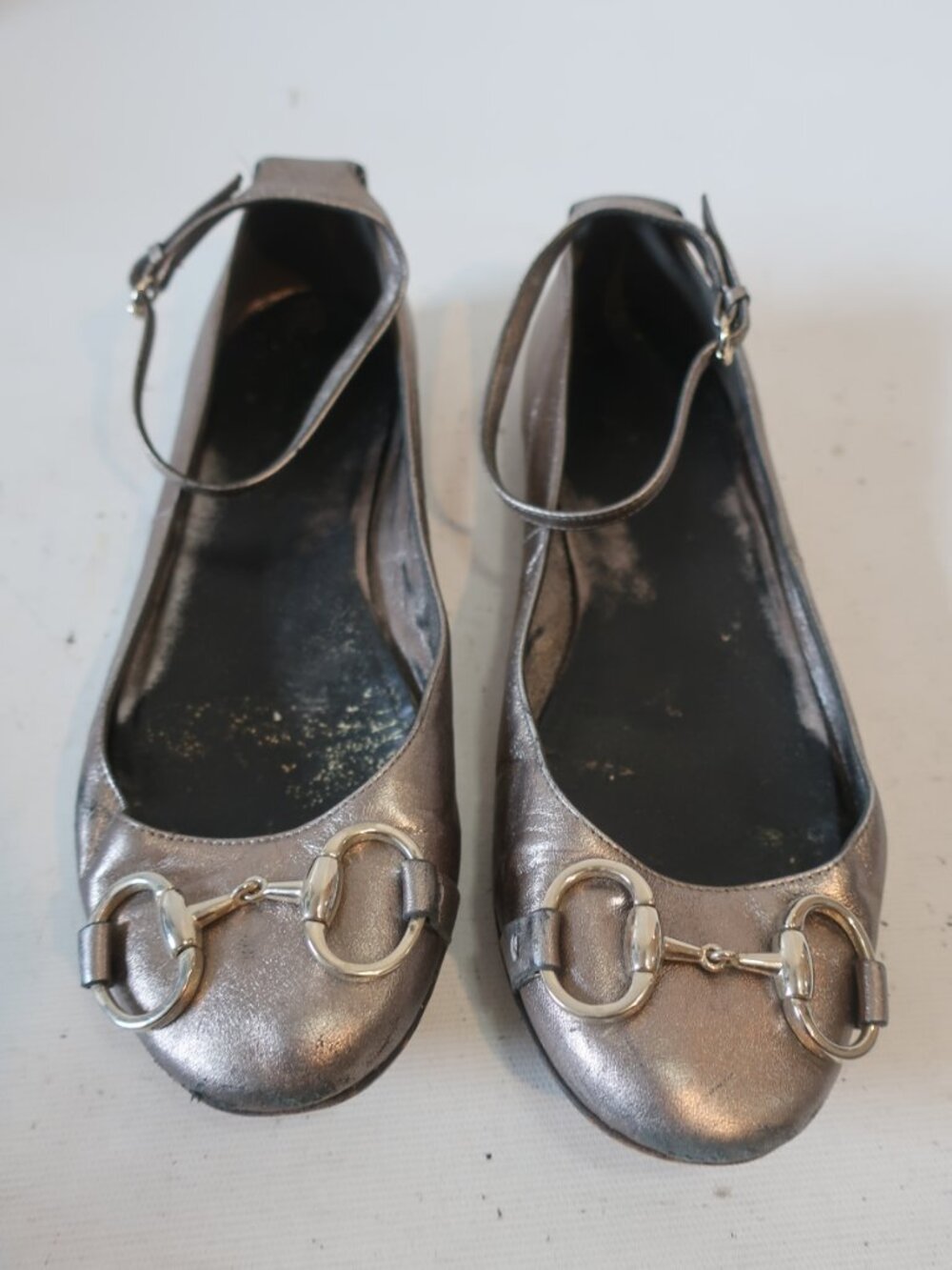 Authentic Gucci Pewter Vintage Leather Ankle Strap Horsebit Ballet Flats 7.5